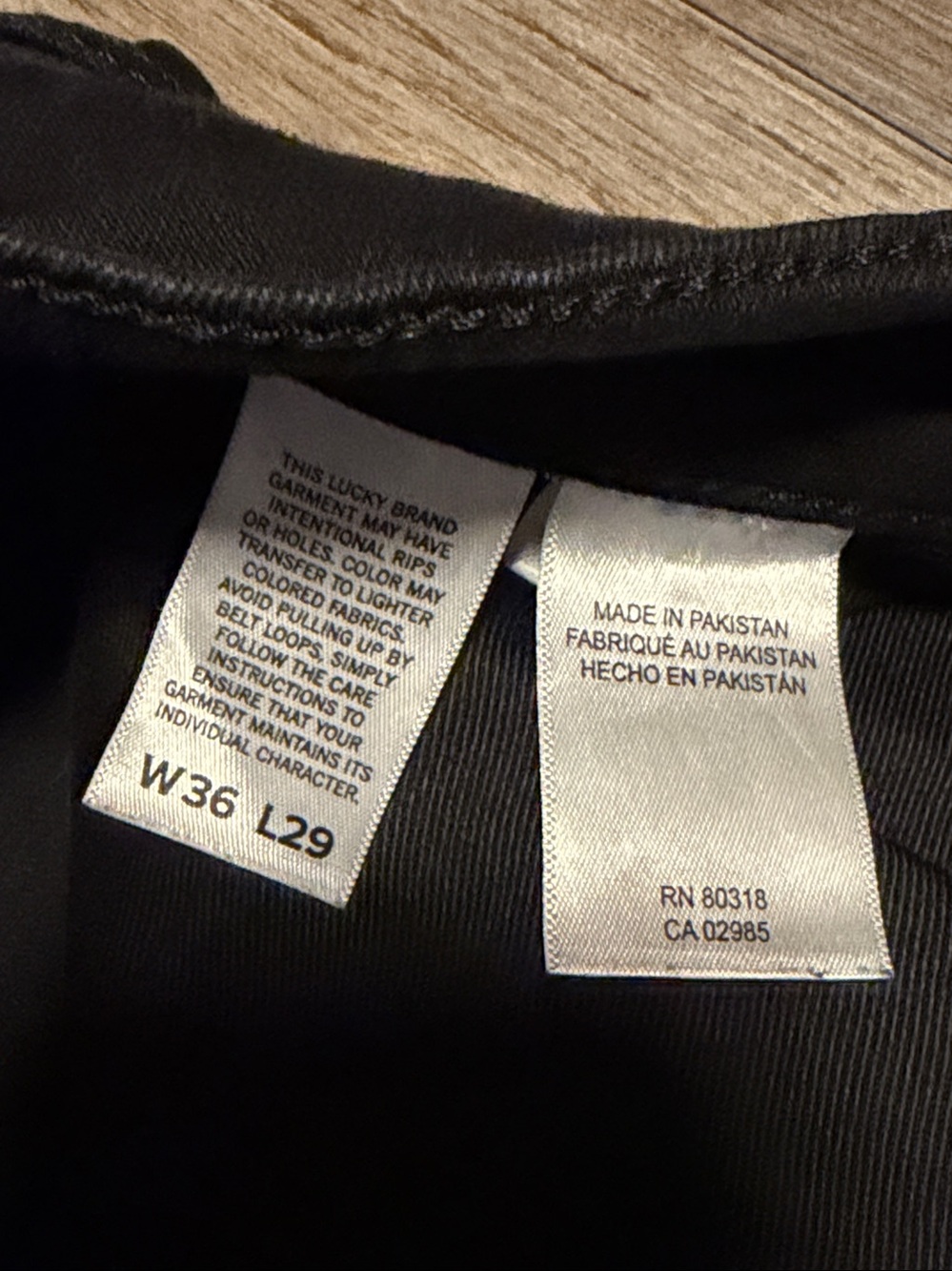 Lucky Brand 410 Athletic Straight Men's Jeans - Picture 4 of 8